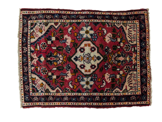 #008 2'8" x 2'0" Turkish Accent Rug